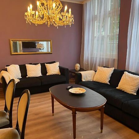 Ferienwohnung Alte Schule 22 Am Saseler Markt 2 Schlafzimmer & Baeder Hochwertig 汉堡 外观 照片